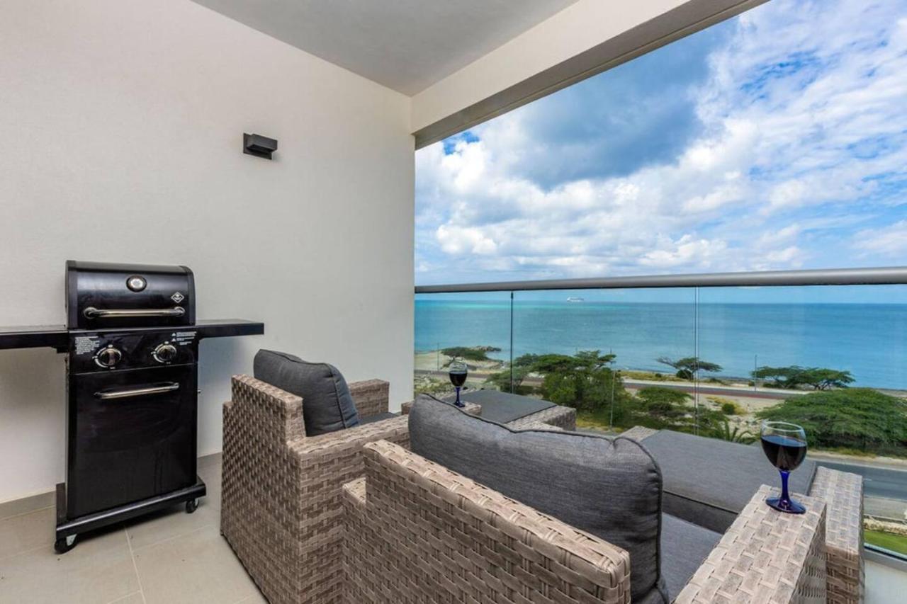 Breath Taking Beach Front Views Condo Eagle Beach Palm Beach Kültér fotó