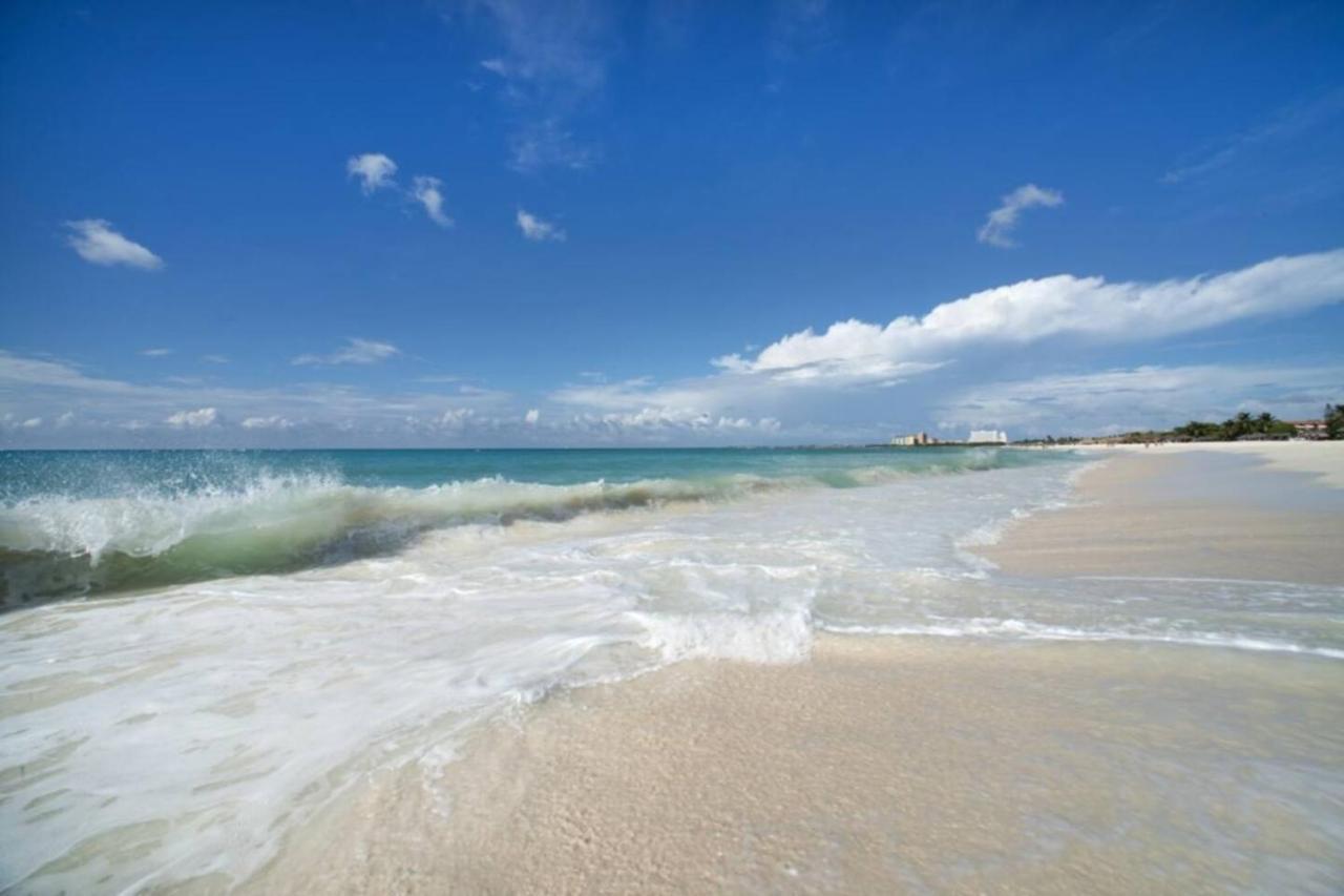 Breath Taking Beach Front Views Condo Eagle Beach Palm Beach Kültér fotó